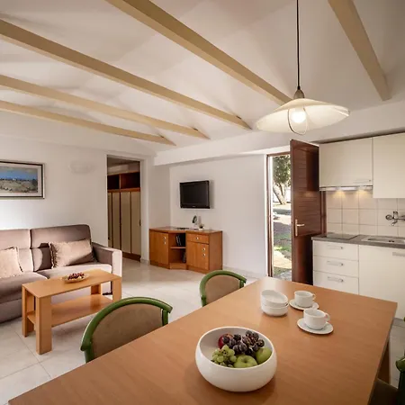 Pribjeći Maistra Select Rubin 3*
